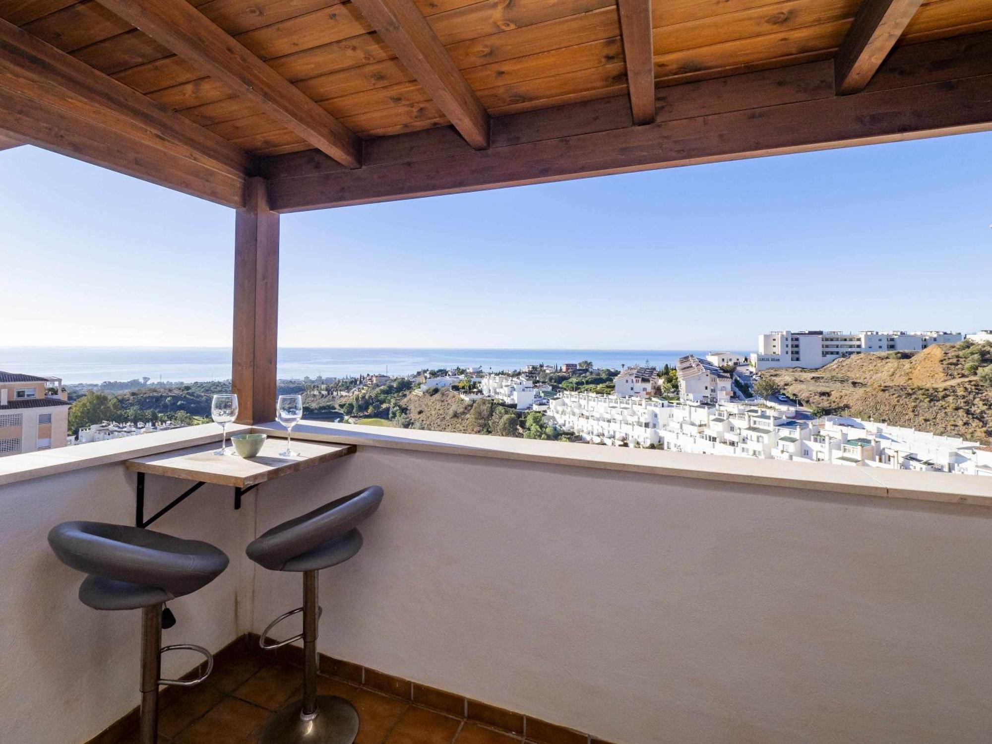 Atico Con Vistas Al Mar Piscina Y Parking Apartment Malaga Exterior photo